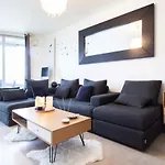 Bright T2 With Balcony And Superb View