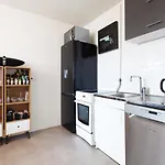 Bright T2 With Balcony And Superb View